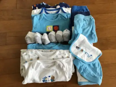 12 +6 PIECES SMALL WONDERS BRAND SIZE 6-9 MONTH CLOTHING SETS, View more