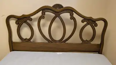 The location noted in the ad is very close Prices are firm, and low-ball bids are ignored Estate sal...