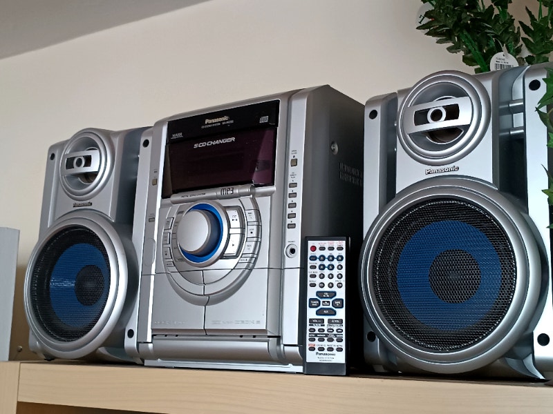 Panasonic SAAK230 Stereo AM/FM Tuner 5 CD Changer Twin Stereo Systems & Home Theatre City