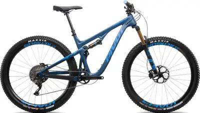 PIVOT TRAIL 429 C RACE XT, View more