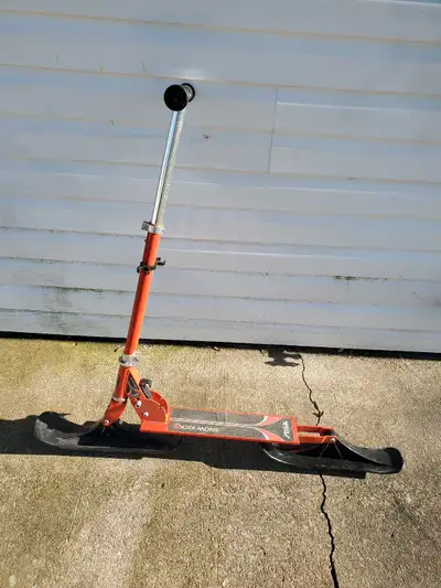 Stiga Snow Kick Snow Scooter Ski Snowbaord Sled Curve - Red, View more