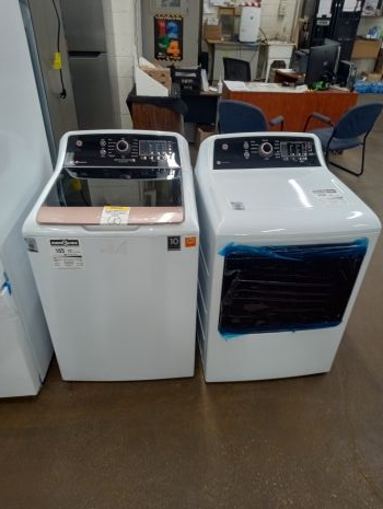 GE WASHER DRYER APPLIANCE SET, View more