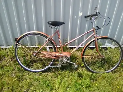 CCM 3 vitesse 1970s, View more