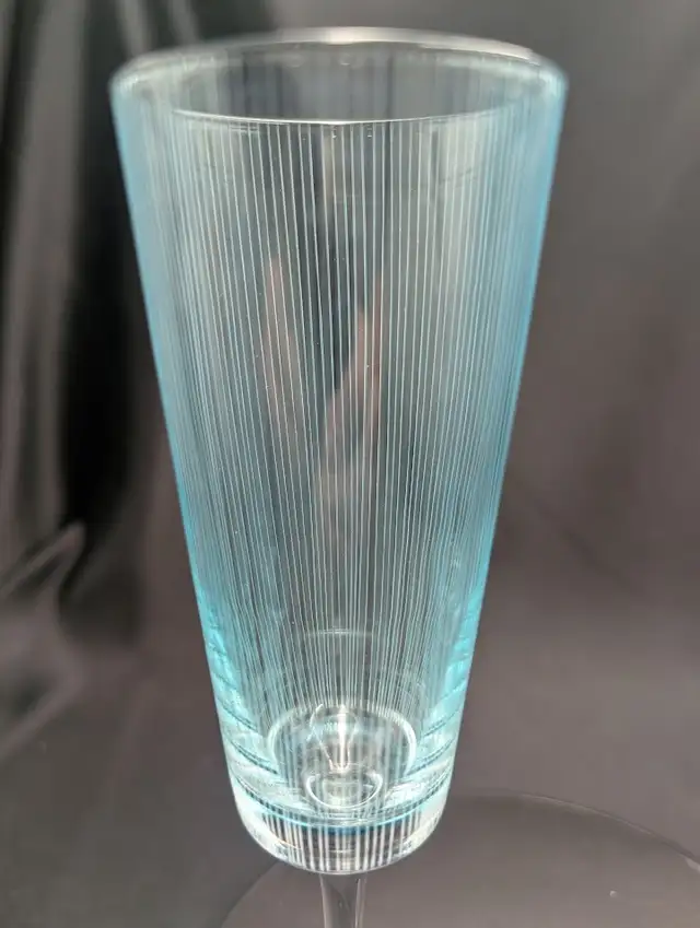 Vintage Blue And White Stripe Champagne Flute Pair in Kitchen & Dining Wares in Calgary - Image 4