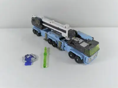 Transformers Cybertron Voyager Class Mudflap Action Figure, View more