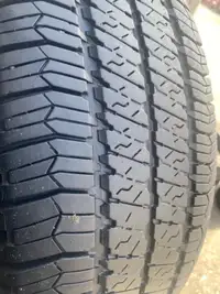 4 pneus d’été usagés à vendre Goodyear Wangler P255/75R17 113S