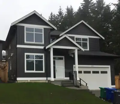 BRIGHT, CLEAN AND SPACIOUS 4 BDRM ENTIRE HOME   REC ROOM
