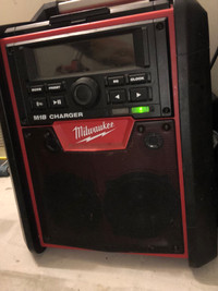 Milwaukee m18 radio charger 