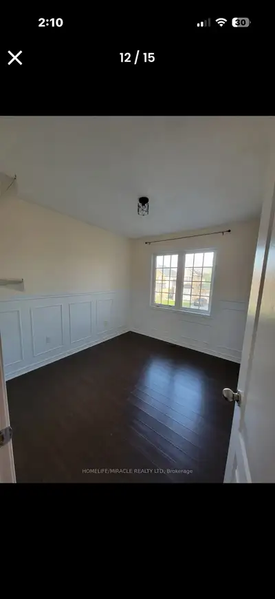 Room for Rent – Upper Floor Room Private room available on the upper floor of a clean and well-maint...