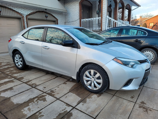 2015 Toyota Corolla LE for sale in Cars & Trucks in City of Montréal - Image 2