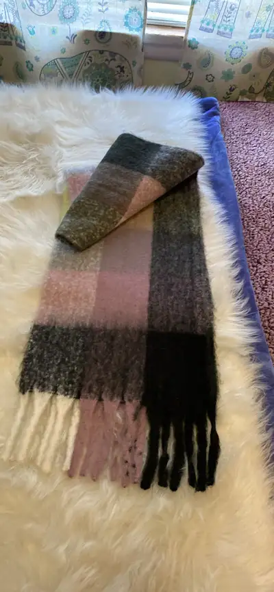 LONG WOOL SCARF NEVER WORN!, View more