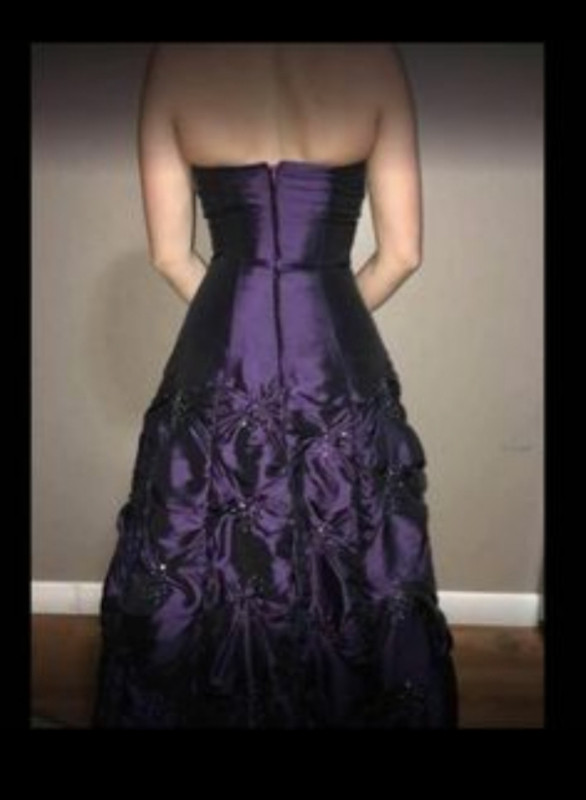 New, Purple formal gown, Bridesmaids, grad in Women's - Dresses & Skirts in Red Deer - Image 2