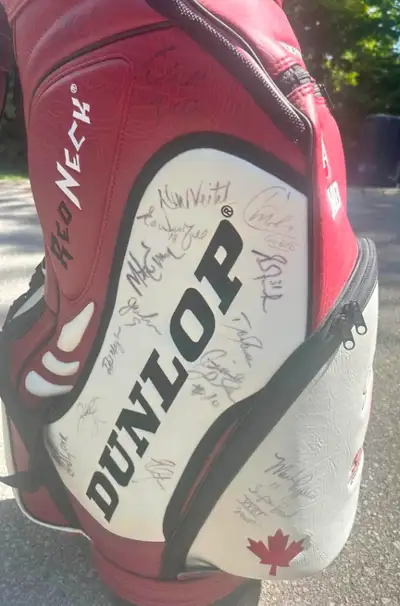 JOHN DALY DUNLOP STAFF GOLF BAG + 18 NFL AUTOGRAPHS - MARINO 13, View more