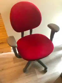 Red Desk Chair