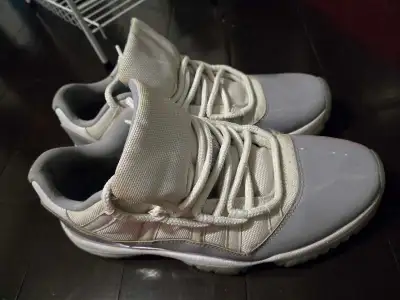 Jordan 11 Low Cool Grey Size 11, View more