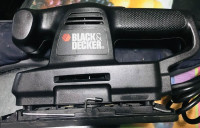 ALMOST NEW BLACK & DECKER SANDER/POLISHER 1.2 AMPS 10000/min