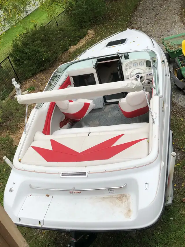 Crownline in Powerboats & Motorboats in St. Catharines - Image 5