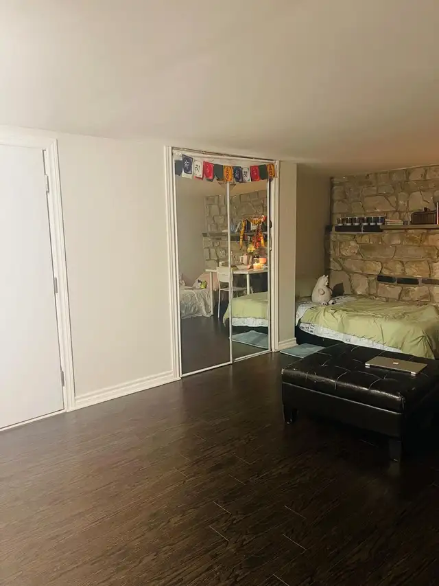 room for rent for a girl