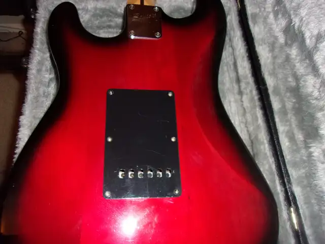 Squier standard stratocaster in Guitars in St. Catharines - Image 6