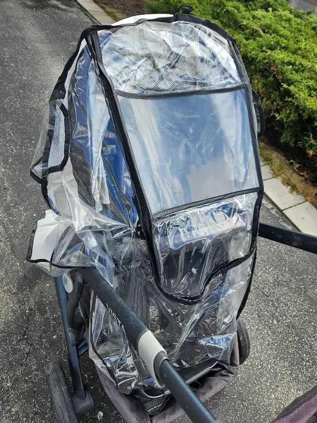 Uppababy Vista 2015 Full Set (Single to Double Stroller) in Strollers, Carriers & Car Seats in Markham / York Region - Image 9