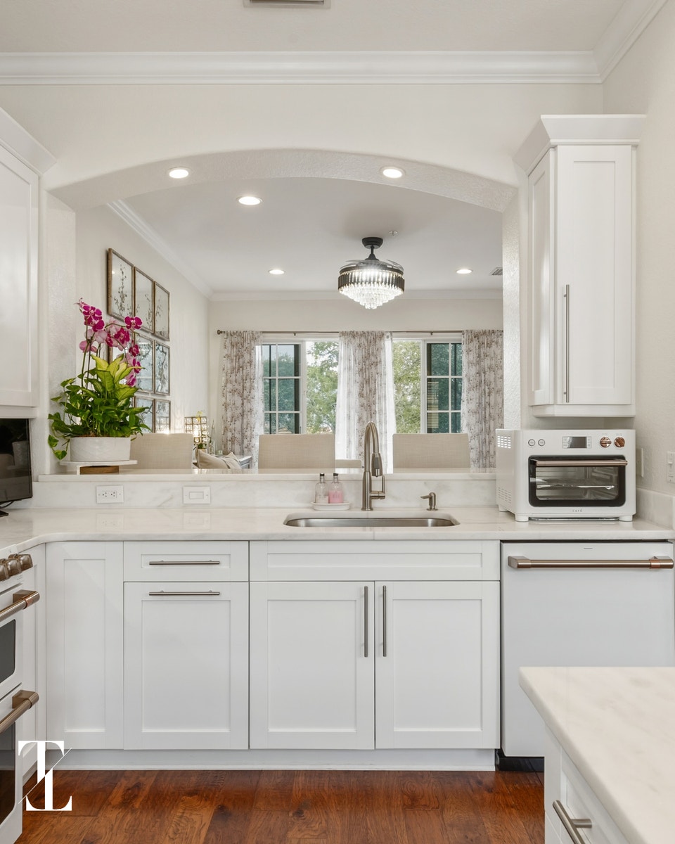 Florida Waterfront Luxury Living!, photo 8 of 17