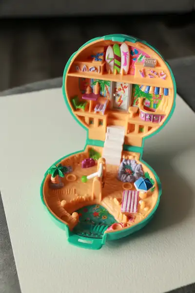 Polly Pocket Vintage 1989 Beach Compact Bluebird, View more