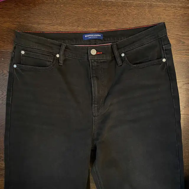 Scotch & Soda Woman's Black Straight Jeans-Size 16 (Plus) in Women's - Bottoms in City of Toronto - Image 3