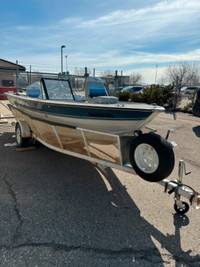 1989 Grumman 16.4 ft Aluminum Fishing Boat