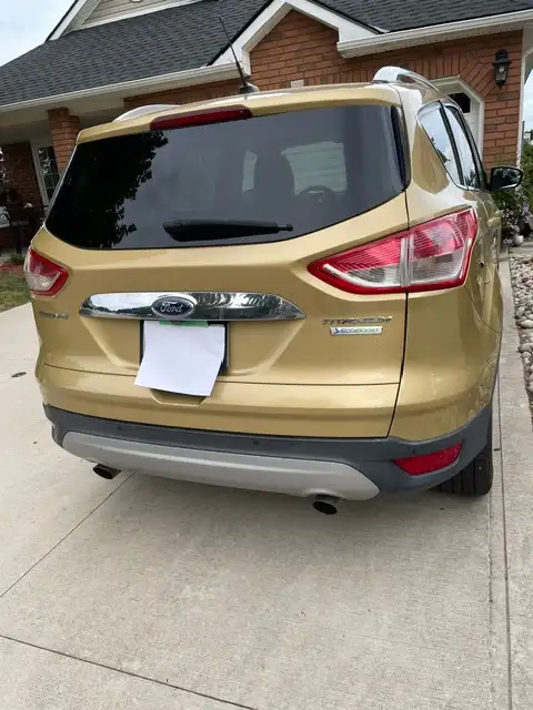 2015 Ford Escape Titanium 2L AWD Automatic 577858230939832323