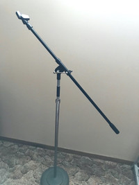 Microphone  stand