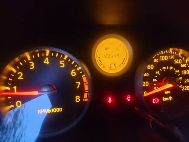 2008 Nissan Sentra in Cars & Trucks in Oshawa / Durham Region - Image 7