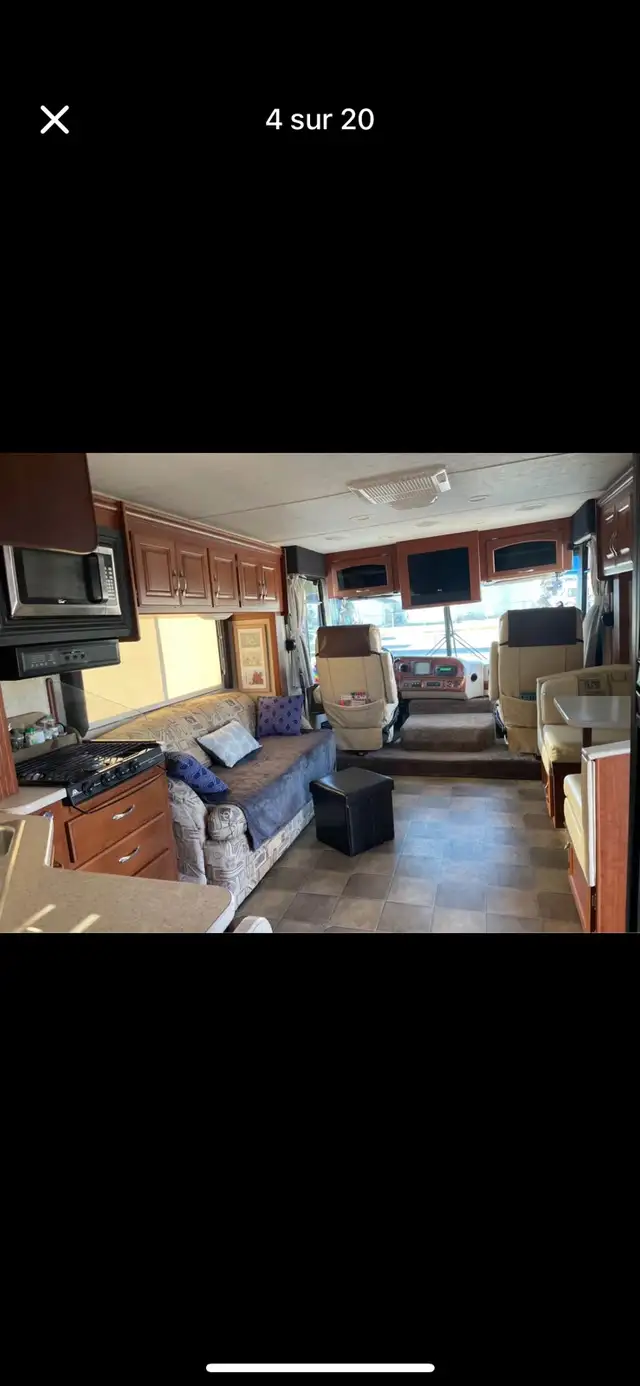 Motorisé Classe A, 31 pieds in RVs & Motorhomes in Granby - Image 7