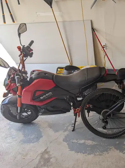 URGENT SALE – EMMO KNIGHT – PERFECT CITY BIKE – DEAL TODAY, View more