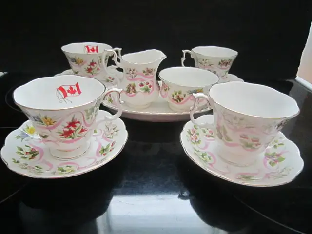 Royal Albert OUR EMBLEMS DEAR fine bone china Tea Set for 4 in Arts & Collectibles in Gander - Image 2