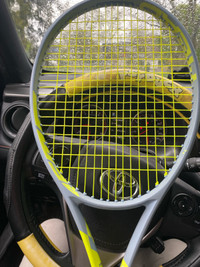 Head extreme tour tennis racquet 
