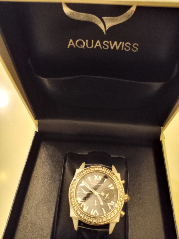 Aquaswiss Chloe watch in Jewellery & Watches in City of Toronto - Image 2