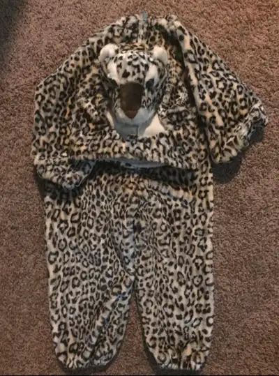 Older, but still in good shape and warm Snow Leopard - for sizes 2-4 $10 Monkey (pants only) - 2T-3T...