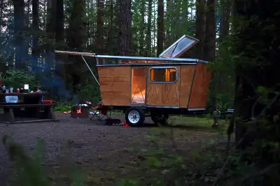 Handcrafted 4'x8' wooden square drop trailer featured in Dwell Magazine back in 2024. Also known as...