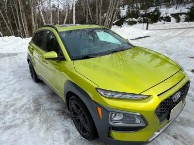2019 Hyundai Kona AWD Certified. Only 122,000 kms. One owner. Acid Yellow(green). Sharp clean sub-co...