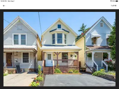 3 bed 2+1 bath house for rent