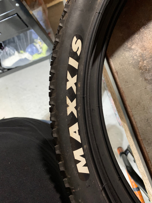Maxxis Ikon 27.5 x 2.2 MTB tire $20 each in Frames & Parts in Moncton - Image 3