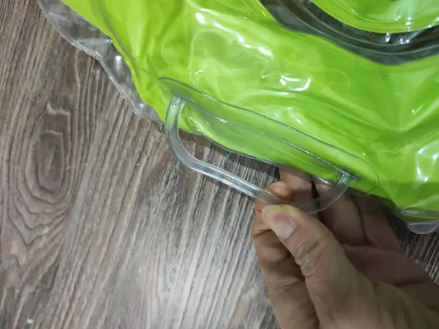 2 Swim rings 63006661621377124