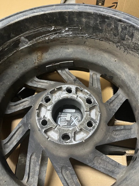 4 18x9.0 rims.  From 2013 Ford F-150. 1 damaged-last 2 pics KMC in Tires & Rims in Saskatoon - Image 4
