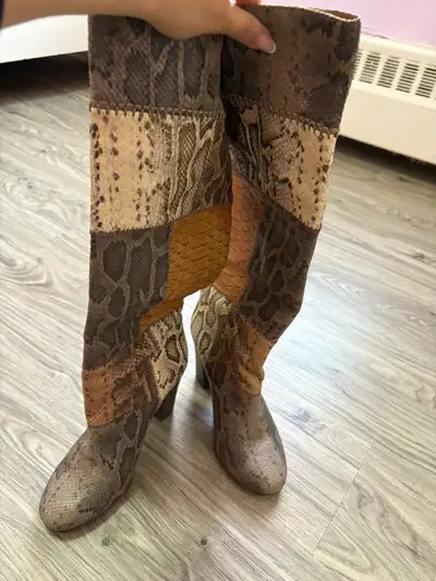 Coach snakeskin women’s boots bottes femmes (6.5), View more