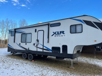 brand new 2021 xlr micro boost toyhauler 16 foot garage 