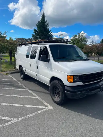 2003 Ford E-350 – 7.3L Power Stroke Diesel – RUNNING ENGINE / DRIVETRAIN $5000 OBO 2003 E-350 with t...