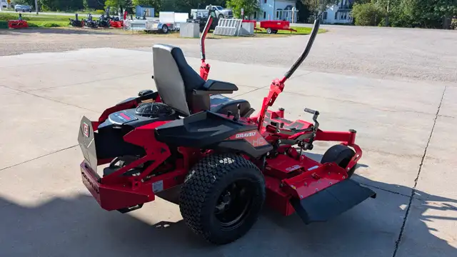Used Gravely ZT HD 52" Zero Turn Mower in Lawnmowers & Leaf Blowers in Stratford - Image 5