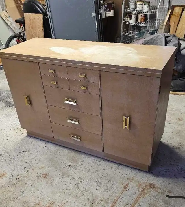 credenza in Hutches & Display Cabinets in City of Toronto - Image 2