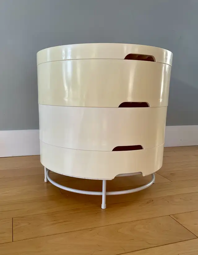 IKEA plastic side table in Coffee Tables in Bedford - Image 8