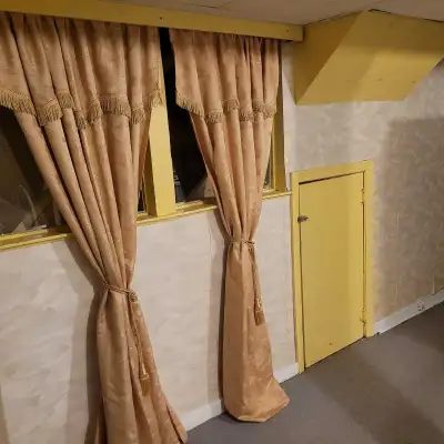 Fully Furnished Basement Apartment with all amenities, utilities and exclusive (entrance, washer/dry...